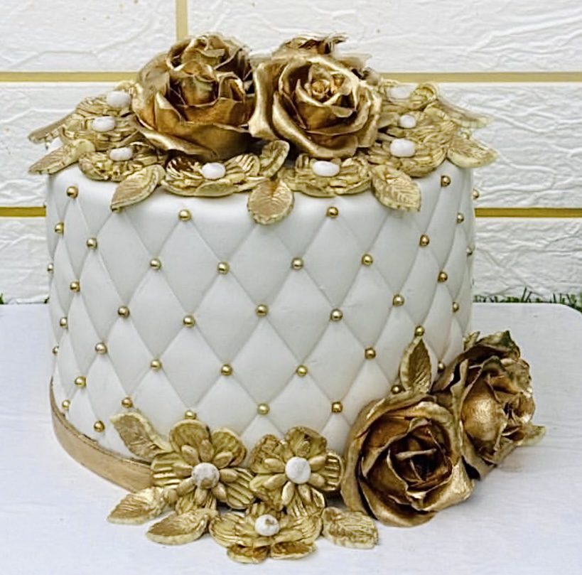 Rose Delight Cake