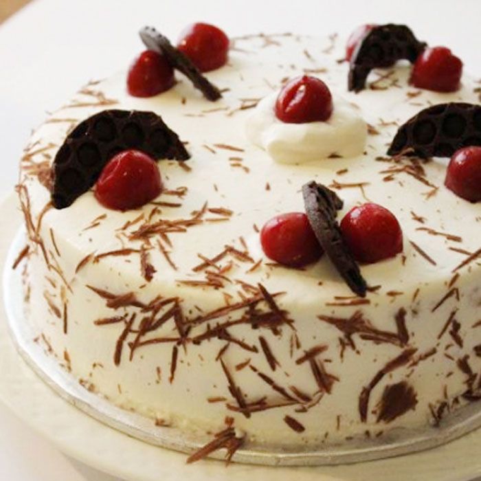 Premium Black Forest Cake (2 Lbs)