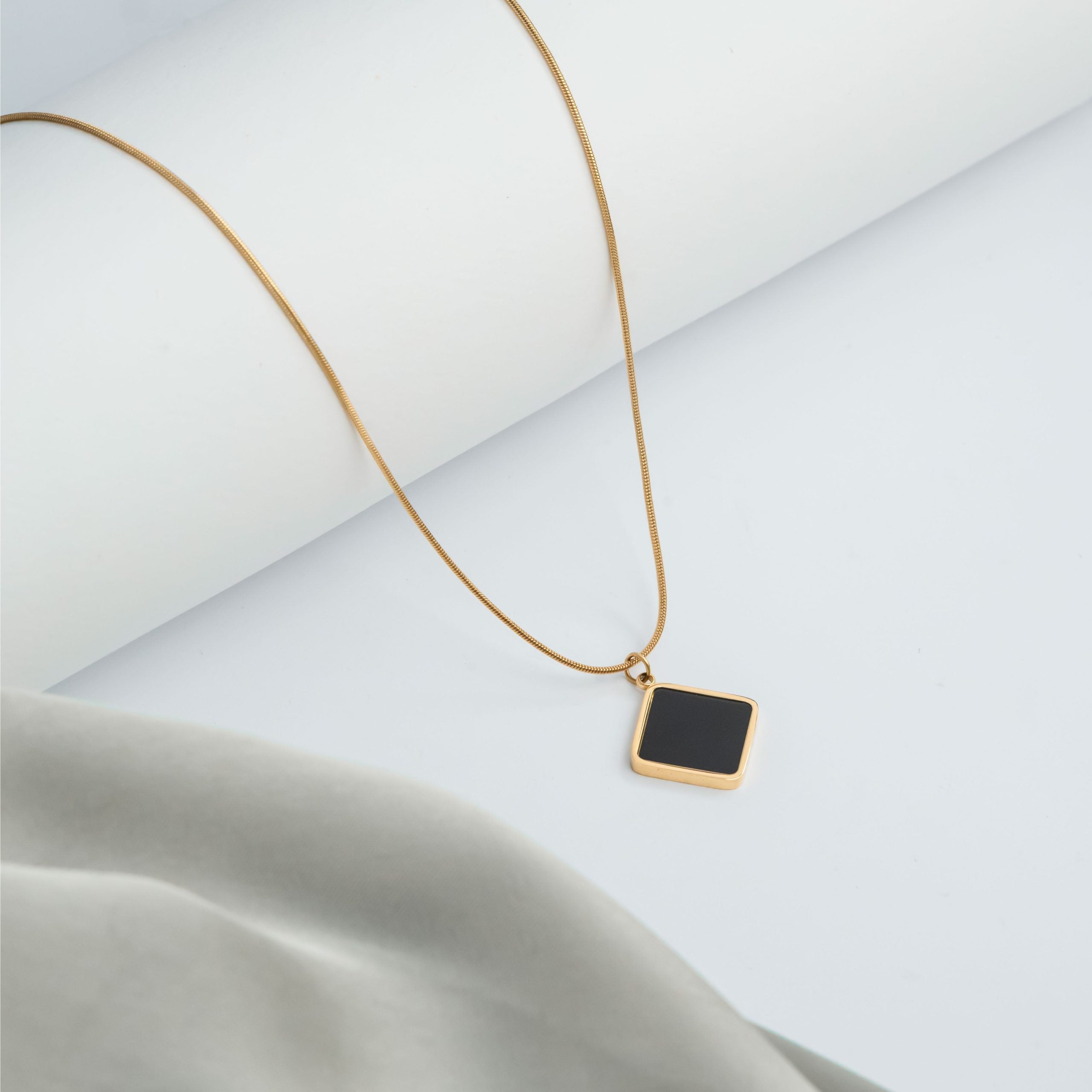 Black Mirage Necklace