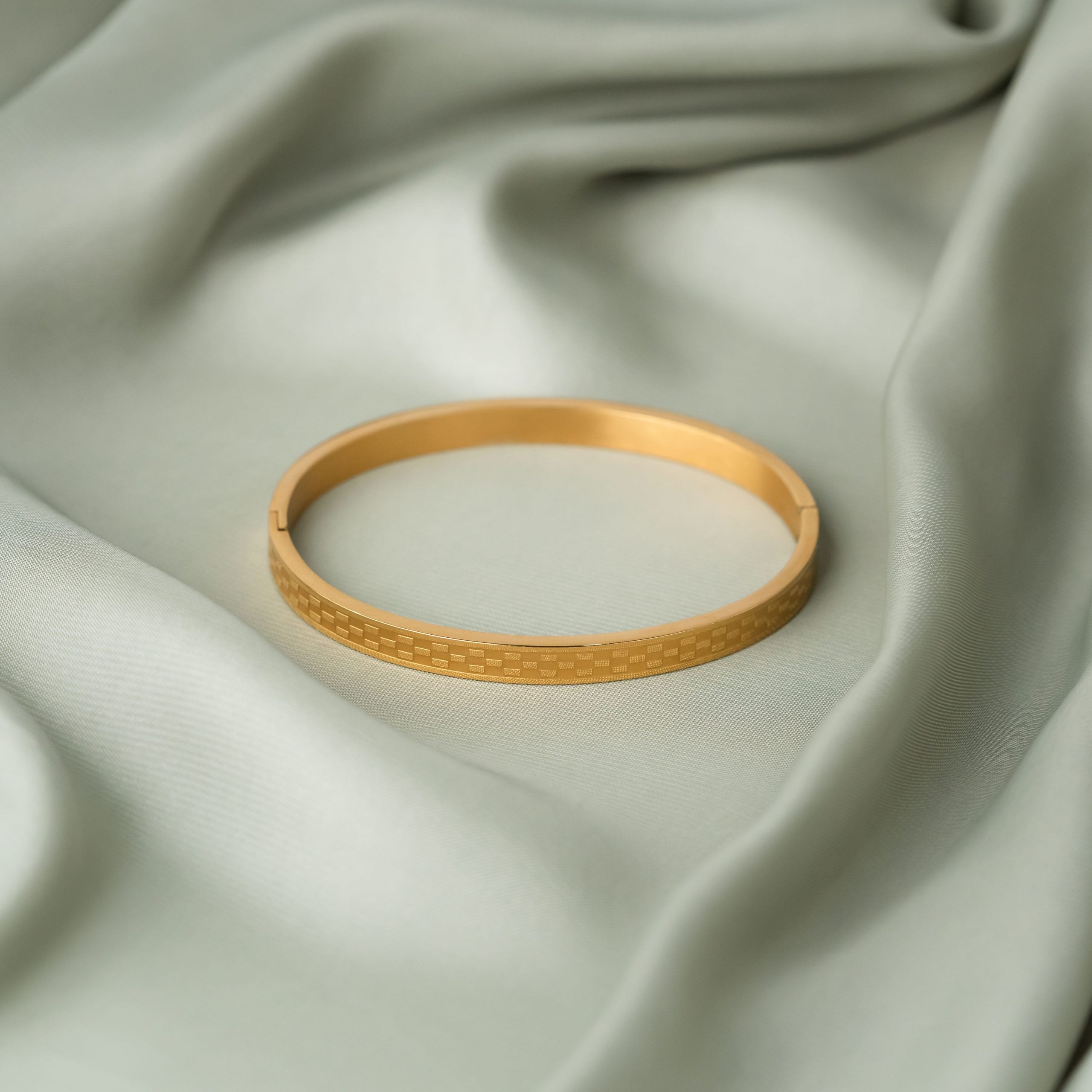 Titan Cuff
