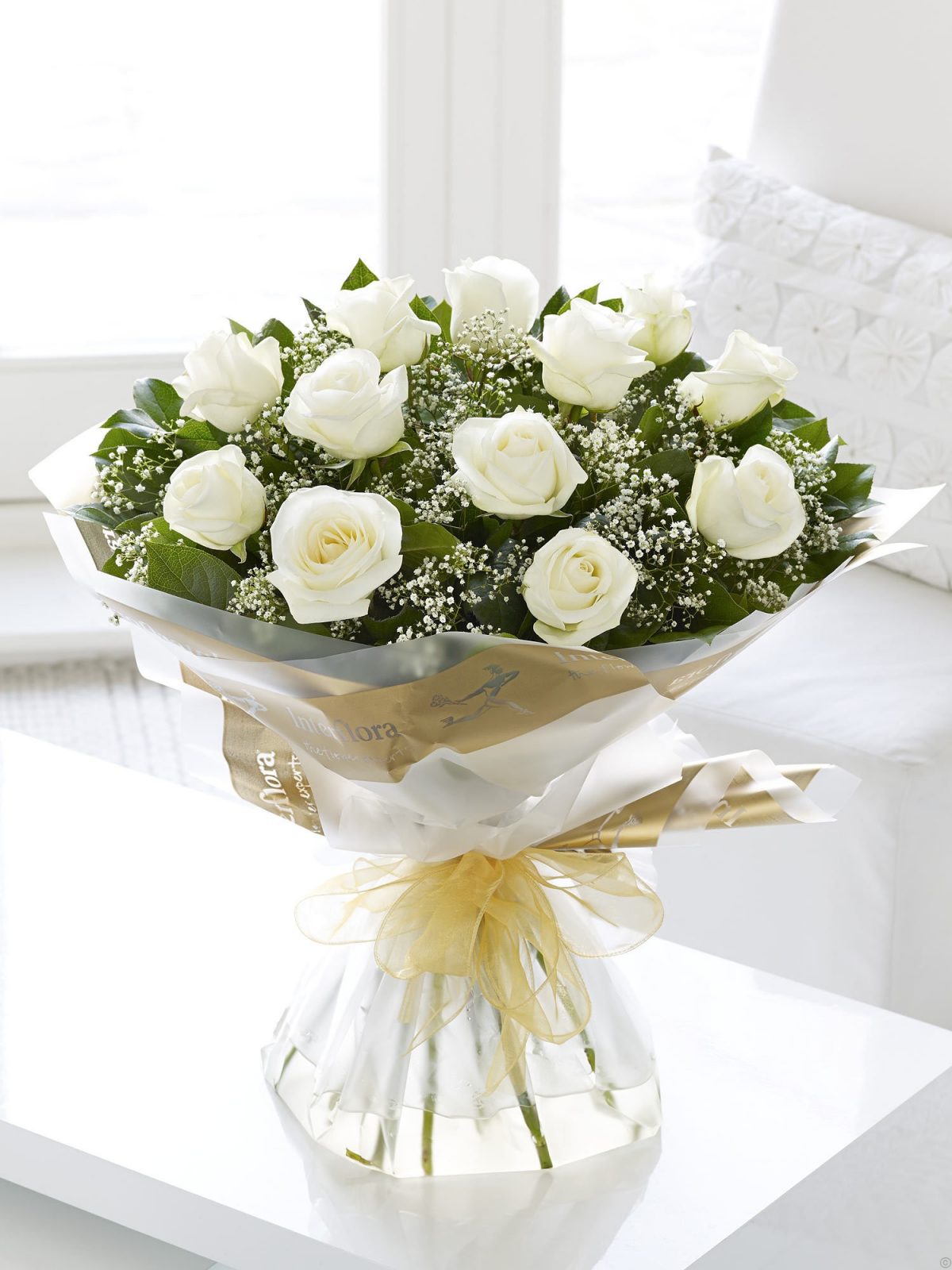 Heavenly White Rose | Long Stem Premium White Roses Hand Tied