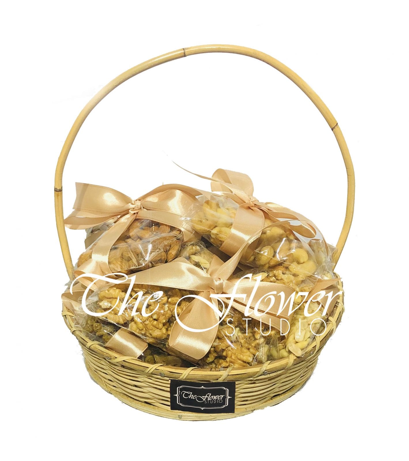 DryFruit Basket (2 KG) Send Dryfruit Gift Baskets to Pakistan
