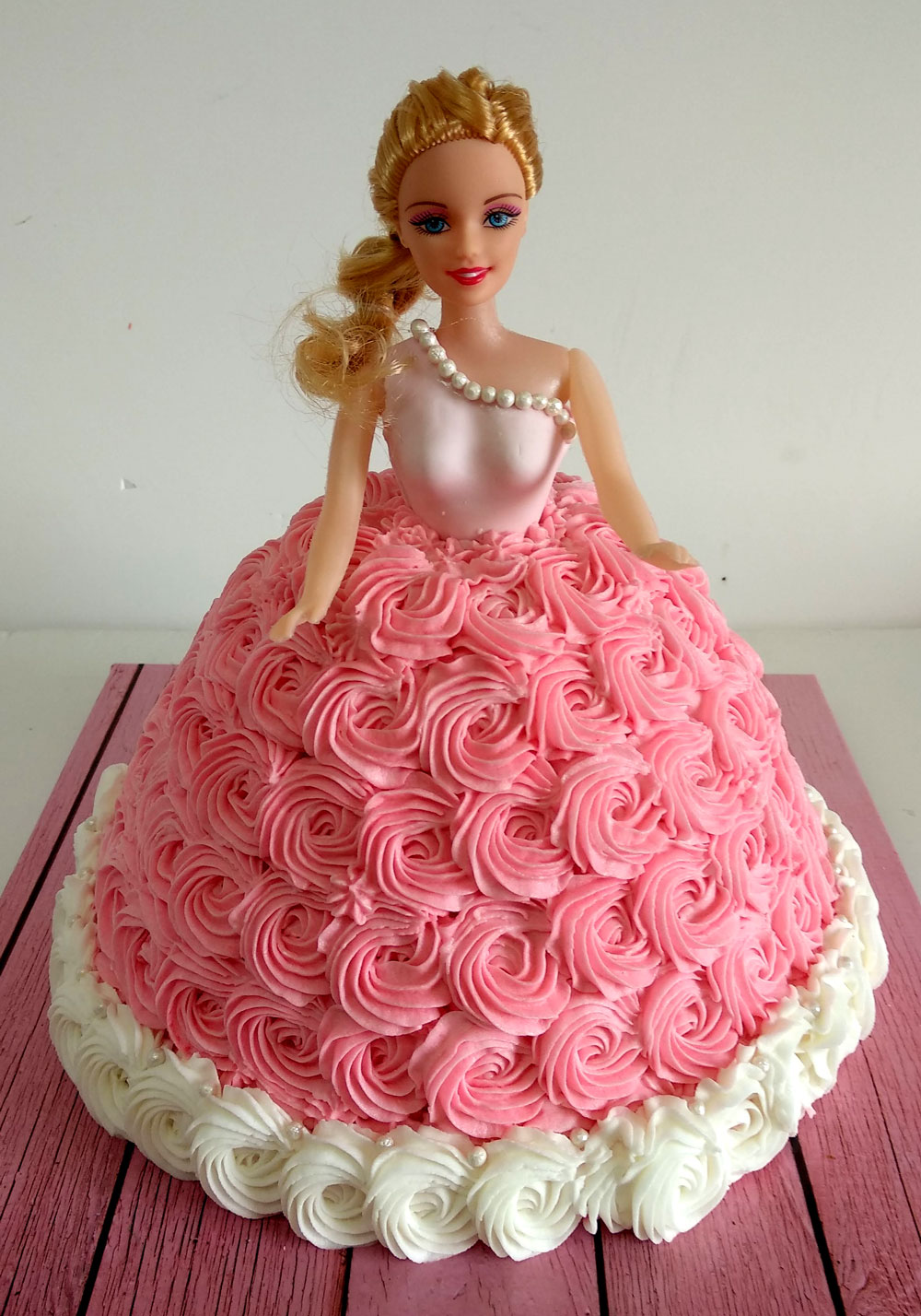 instagram. princess cake. 