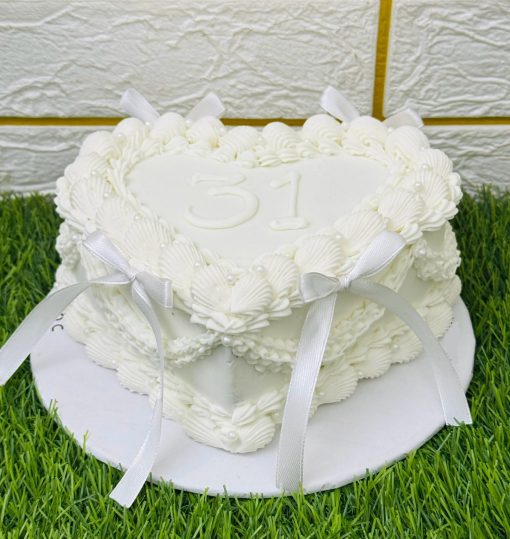 Velvet White Cake
